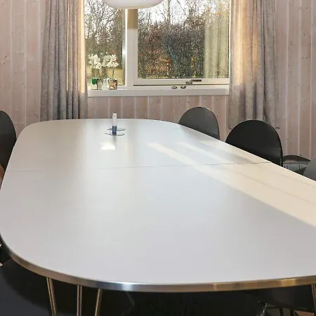 Holiday home Three-bedroom Holiday In Knebel 21