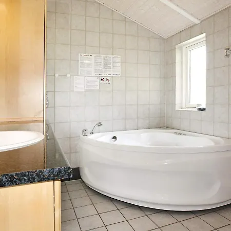Three-bedroom Holiday In Knebel 21 Hadsund