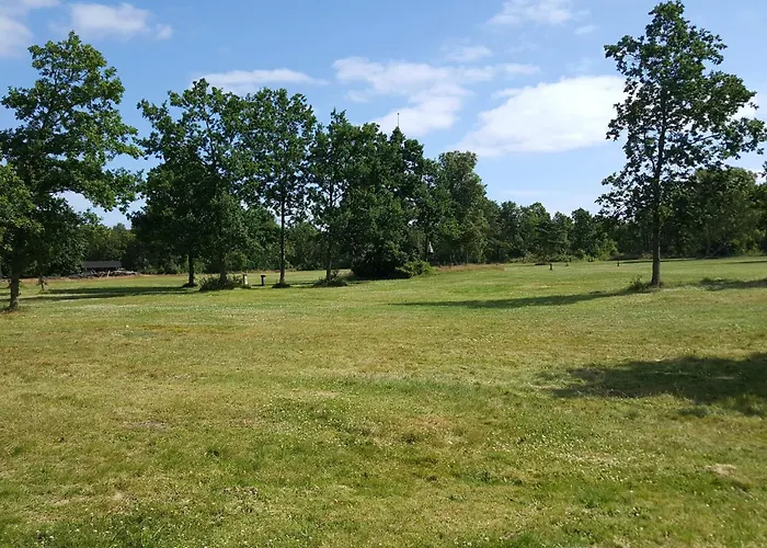 Дом отдыха 6 Person In *