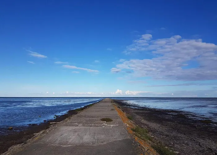 Дом отдыха 6 Person In *